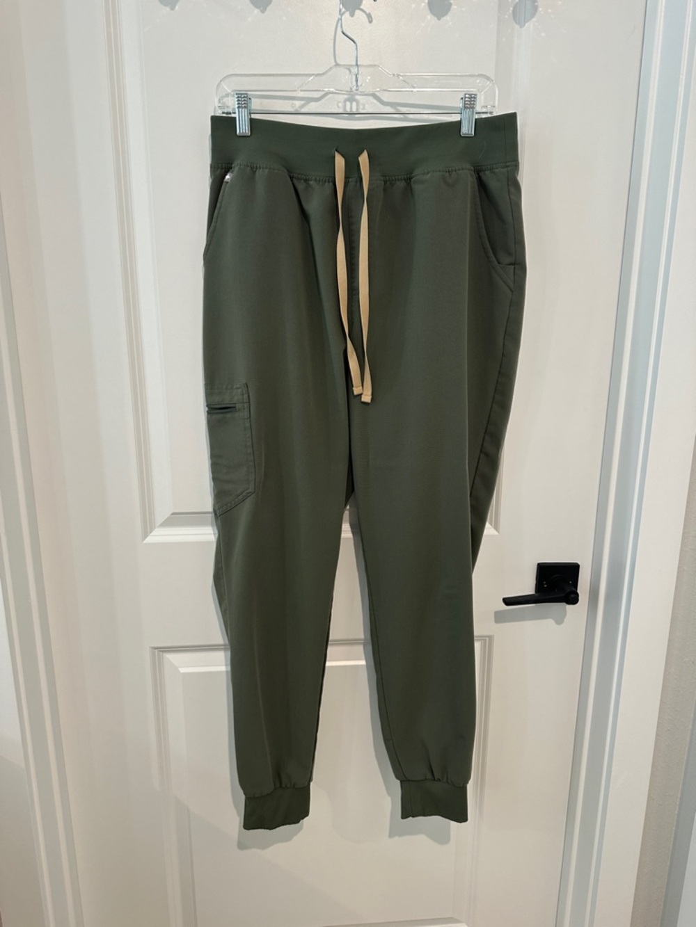 Figs Women’s Zamora High Waisted Jogger Pants Moss